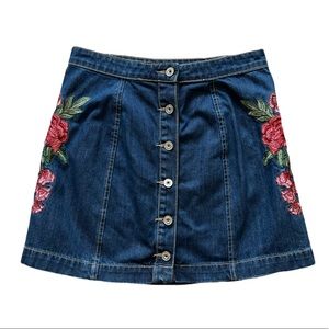 NWT Missguided Embroidered Floral Denim Button Through A-Line Skirt - Size 6
